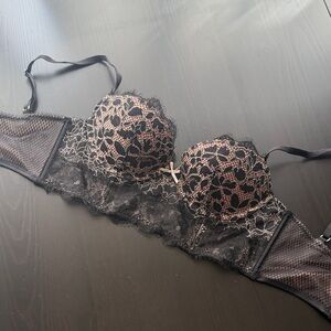Victorias Secret DREAM ANGELS Black Pink Bodice Lace Floral Pushup Bra Size 32C